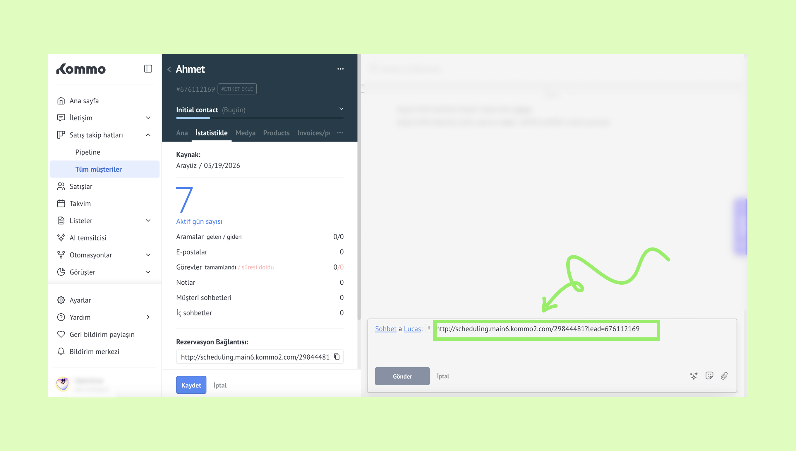 Customer details and reservation link displayed in a user interface for management.