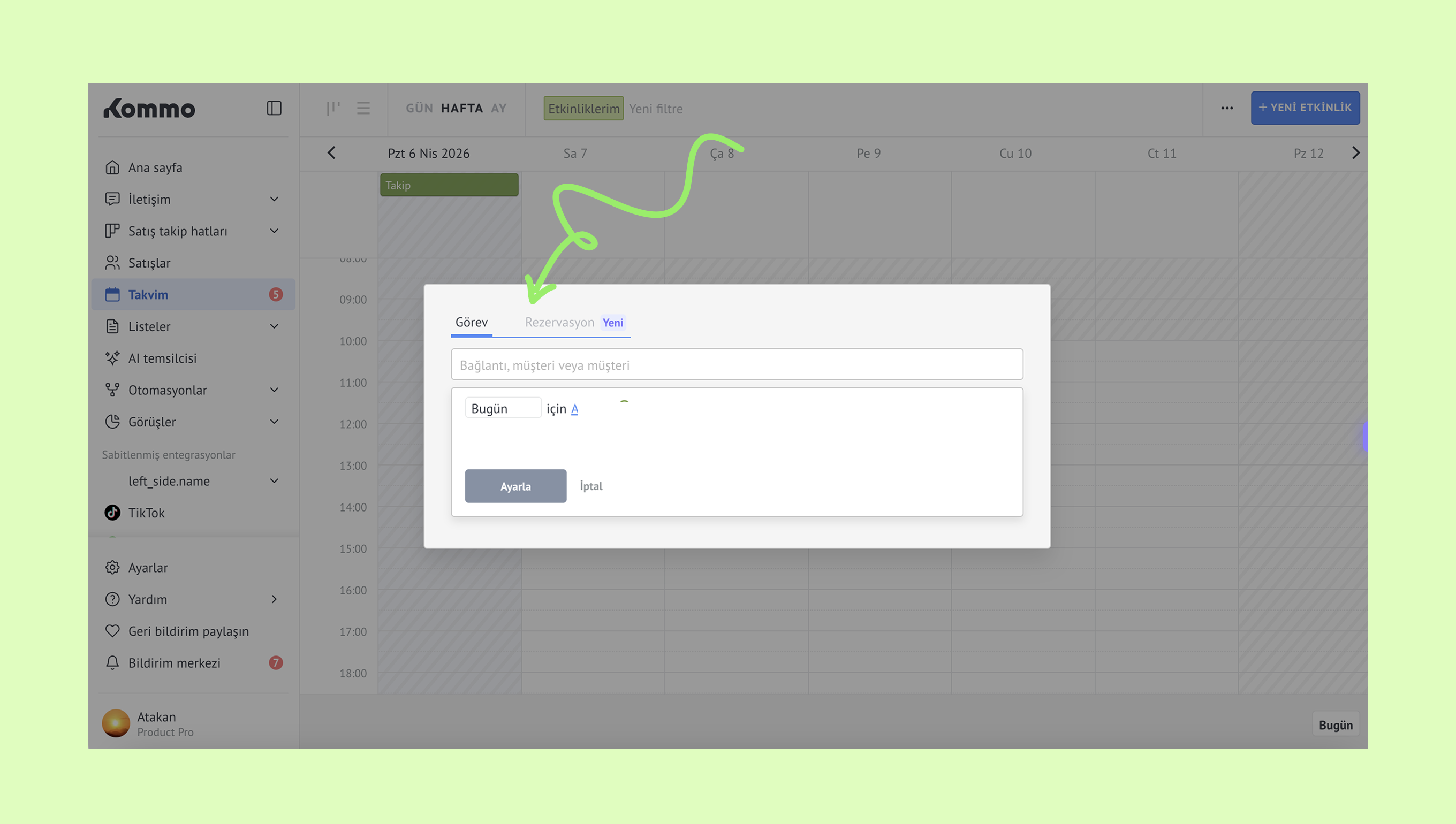 Task management interface showing options for scheduling and task details input.