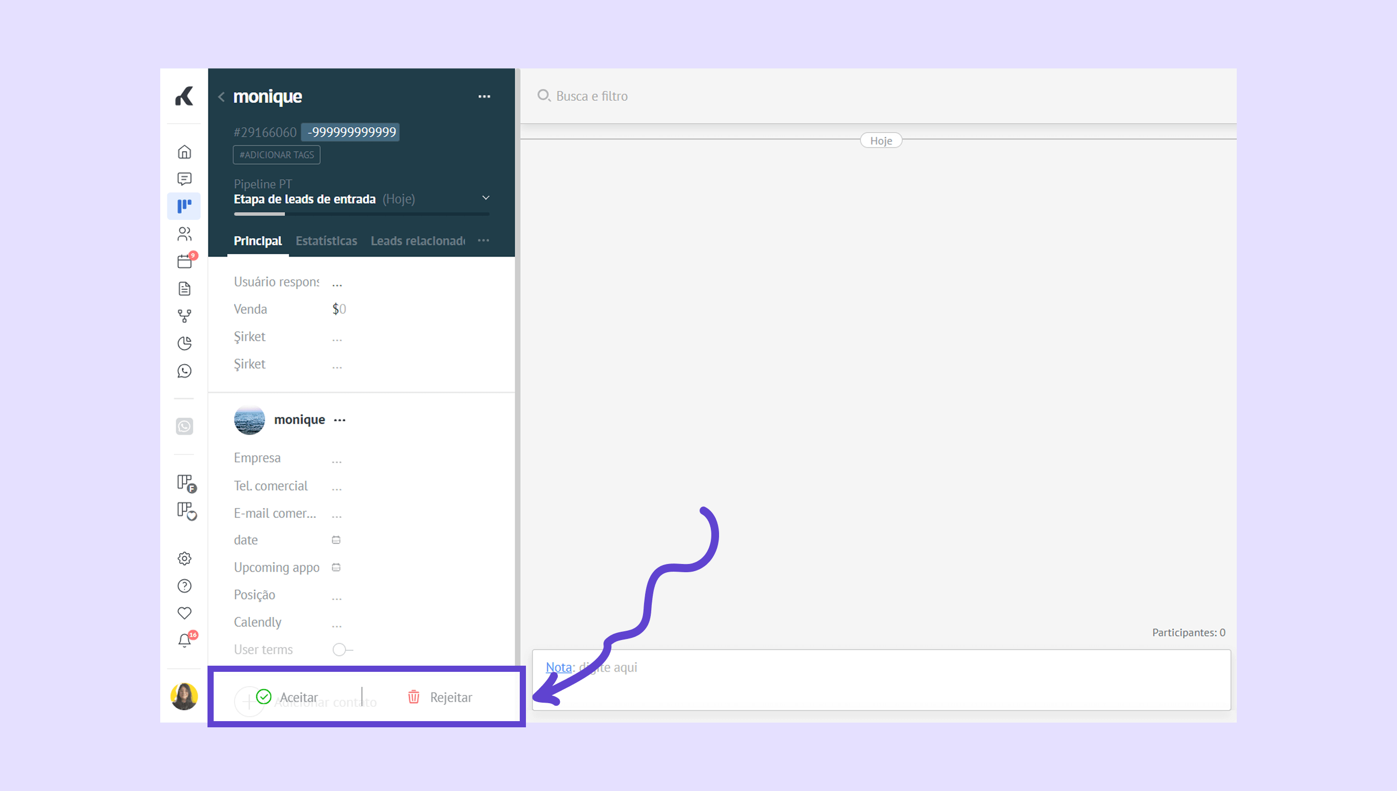 User interface showing options to accept or reject a contact request in a chat application.
